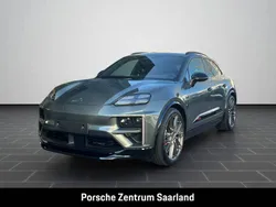 Aventuringrünmetallic Neu 2025 Porsche Macan Turbo SUV | 154.529 € (Teuer)