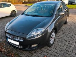 Grau Gebraucht 2011 Fiat Bravo Kleinwagen | 4.000 € (Fairer Preis)
