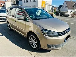 Gold Gebraucht 2011 VW Touran Van / Kleinbus | 4.990 € (Fairer Preis)
