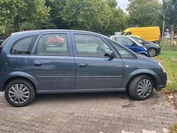 Grau Gebraucht 2008 Opel Meriva Van / Kleinbus | 1.699 € (Fairer Preis)