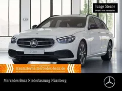 Polarweiß Gebraucht 2021 Mercedes E300 Night Kombi | 33.890 € (Etwas zu teuer)