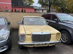 Beige Gebraucht 1974 Mercedes W115 Limousine | 5.000 €