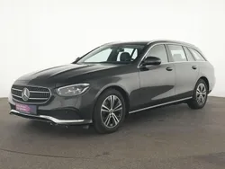 Olivgruen matt Gebraucht 2021 Mercedes E200 Avantgarde Limousine | 31.385 € (Guter Preis)