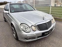 Brillantsilber metalliclack Gebraucht 2003 Mercedes E50 AMG AMG Limousine | 4.900 €