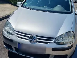 Silber Gebraucht 2004 VW Golf V Kleinwagen | 2.690 € (Fairer Preis)