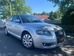 Silber Gebraucht 2005 Audi A3 Attraction Limousine | 3.899 € (Etwas zu teuer)