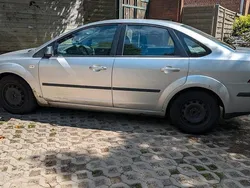 Silber Gebraucht 2006 Ford Focus Limousine | 899 € (Guter Preis)