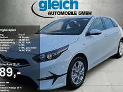 Weiß Neu 2024 Kia Ceed Vision Limousine | 21.600 € (Superpreis)