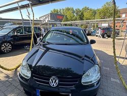 Schwarz Gebraucht 2006 VW Golf V Trendline Limousine | 1.000 € (Fairer Preis)