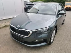 Quarzgrau metallic Gebraucht 2021 Skoda Scala Ambition Kleinwagen | 14.900 € (Guter Preis)