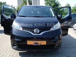 Schwarz metallic Gebraucht 2016 Nissan NV200 Tekna Van | 14.900 €
