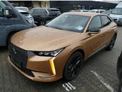 Gold Gebraucht 2022 DS Automobiles DS4 Performance Line Plus SUV | 26.380 € (Guter Preis)