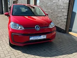 Tornadorot Gebraucht 2021 VW up! Basis Kleinwagen | 9.990 € (Fairer Preis)