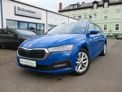 Energy blue Gebraucht 2022 Skoda Octavia Ambition Kombi | 23.980 € (Guter Preis)