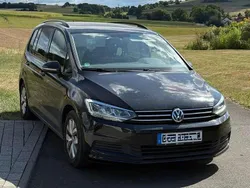 Schwarz Gebraucht 2018 VW Touran Comfortline Van / Kleinbus | 16.500 € (Fairer Preis)
