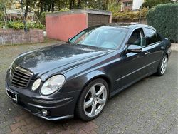 Grau Gebraucht 2008 Mercedes E63 AMG Avantgarde Limousine | 6.990 €