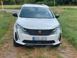 Weiß Gebraucht 2024 Peugeot 5008 Allure Van / Kleinbus | 26.500 € (Fairer Preis)