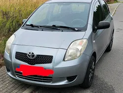Grau Gebraucht 2005 Toyota Yaris Kleinwagen | 1.500 € (Fairer Preis)