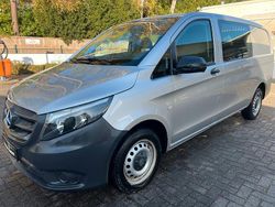 Brillantsilber Gebraucht 2017 Mercedes Vito Van / Kleinbus | 18.750 € (Fairer Preis)