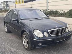 Smaragdschwarz metalliclack Gebraucht 2005 Mercedes E320 Limousine | 5.990 € (Fairer Preis)