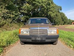 Gold Gebraucht 1986 Mercedes 190 Limousine | 6.999 €