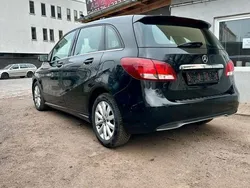 Schwarz Gebraucht 2018 Mercedes B200 Van / Kleinbus | 6.900 € (Superpreis)