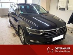 Deep black perleffekt Gebraucht 2017 VW Passat Highline Kombi | 19.580 € (Fairer Preis)