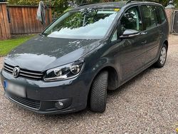 Grau Gebraucht 2015 VW Touran Comfortline Van / Kleinbus | 11.990 € (Superpreis)