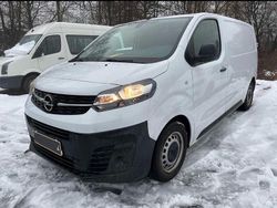 Weiß Gebraucht 2023 Opel Vivaro Edition Van / Kleinbus | 16.950 € (Superpreis)