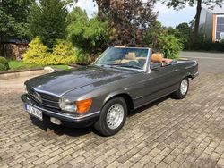 Grau Gebraucht 1984 Mercedes SL380 Cabrio | 26.000 €