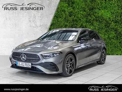 Grau Gebraucht 2024 Mercedes A200 AMG line Limousine | 34.450 € (Fairer Preis)