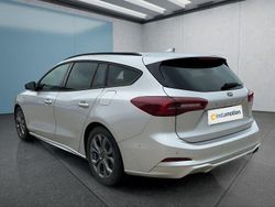 Silber Gebraucht 2023 Ford Focus ST-Line Kombi | 22.649 € (Fairer Preis)