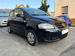 Schwarz Gebraucht 2008 VW Fox Kleinwagen | 3.900 €
