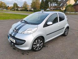 Silber Gebraucht 2007 Peugeot 107 Kleinwagen | 5.000 € (Teuer)