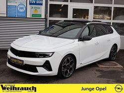 Weiß Gebraucht 2023 Opel Astra Ultimate Kombi | 25.995 € (Teuer)