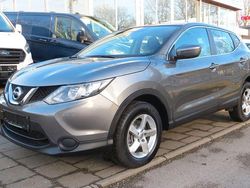 Grau Gebraucht 2014 Nissan Qashqai Visia SUV | 9.599 € (Fairer Preis)