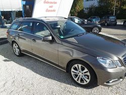 Grau Gebraucht 2010 Mercedes E250 Avantgarde Kombi | 12.990 € (Teuer)