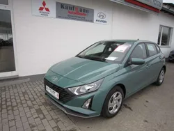 Mangrove green Neu 2025 Hyundai i20 Select Kleinwagen | 18.440 € (Fairer Preis)
