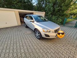 Silber Gebraucht 2010 Volvo XC60 Momentum SUV | 8.750 € (Fairer Preis)
