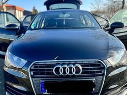 Schwarz Gebraucht 2012 Audi A1 Sportback Attraction Kleinwagen | 7.800 € (Fairer Preis)