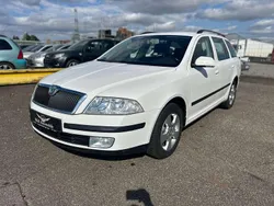 Weiß Gebraucht 2008 Skoda Octavia Team Edition Kombi | 3.999 € (Fairer Preis)