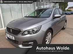 Grau Gebraucht 2020 Peugeot 308 Active SUV | 15.990 € (Fairer Preis)