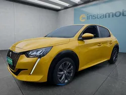 Gelb Gebraucht 2021 Peugeot e-208 Kleinwagen | 16.299 € (Fairer Preis)