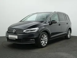 Schwarz Gebraucht 2024 VW Touran Highline Van / Kleinbus | 40.189 € (Etwas zu teuer)