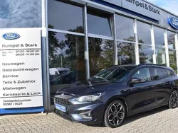 Pantherblau matellic Gebraucht 2020 Ford Focus ST-Line X Kombi | 20.990 € (Fairer Preis)