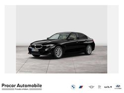 Schwarz Gebraucht 2022 BMW 320 Sport Line Limousine | 32.490 € (Fairer Preis)
