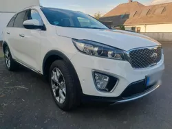 Weiß Gebraucht 2017 Kia Sorento Spirit SUV | 25.990 € (Fairer Preis)