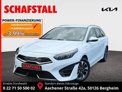 Weiss ((wd) cararraweiss) Gebraucht 2022 Kia Ceed Sportswagon Comfort Kombi | 16.979 € (Fairer Preis)