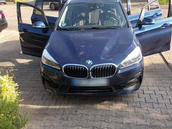 Blau Gebraucht 2018 BMW 218 Kombi | 15.300 € (Fairer Preis)