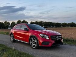 Rot Gebraucht 2017 Mercedes GLA250 AMG line SUV | 21.990 € (Fairer Preis)